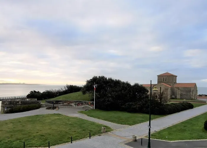 Brise Lame * 莱萨布勒-多洛讷